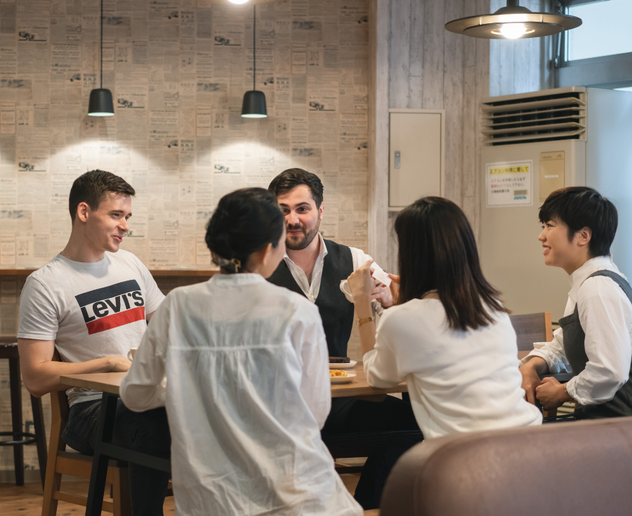 実際の生活圏内で自然に交わされる英会話